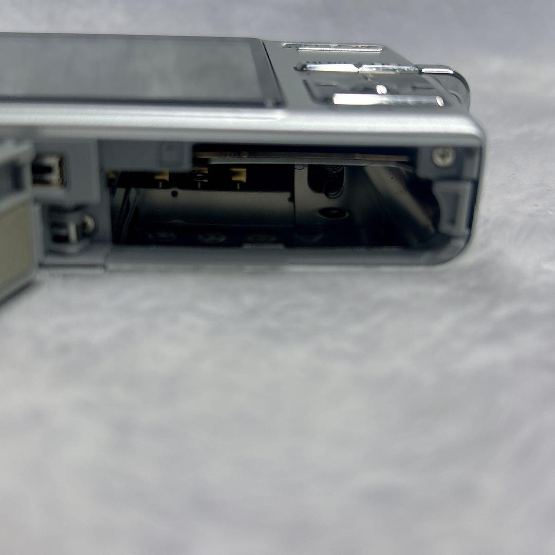 美品 CASIO EXILIM EX-Z600 エクシリム デジカメ