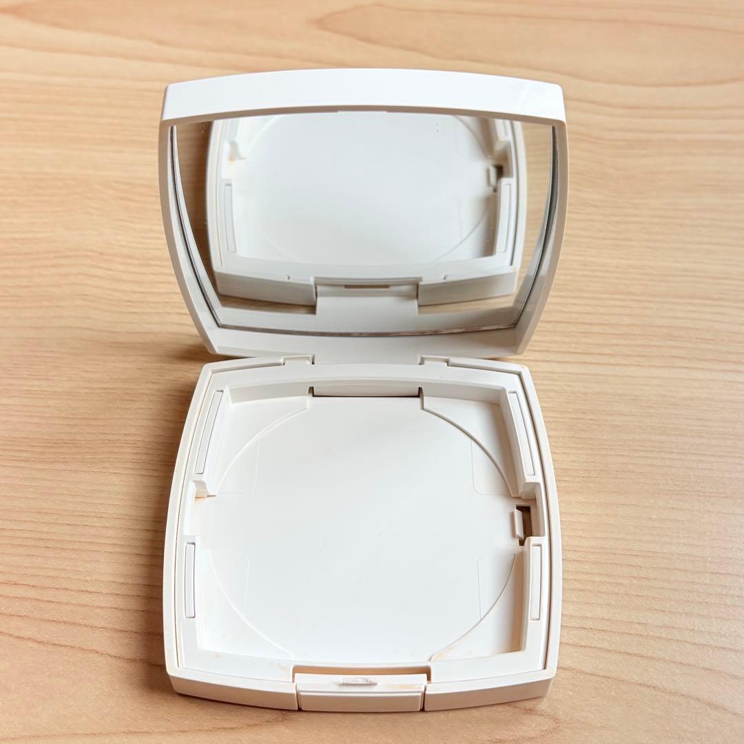 シャネル　CHANELファンデーション　ル　ブラン　20ベージュ　3点セット