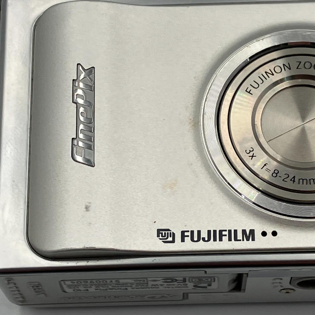 ⭐️名機CCDモデル⭐️FUJIFILM FinePix F10 シルバー