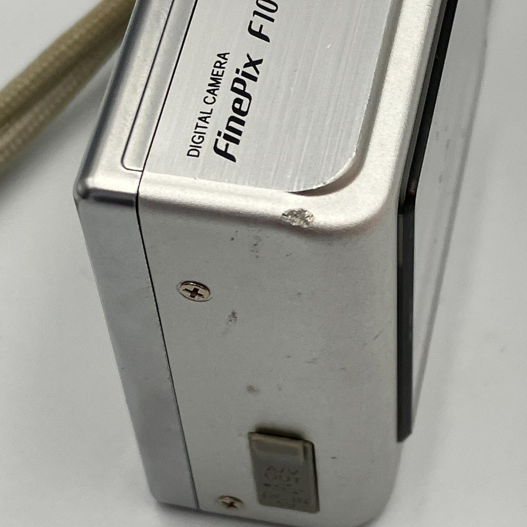 ⭐️名機CCDモデル⭐️FUJIFILM FinePix F10 シルバー
