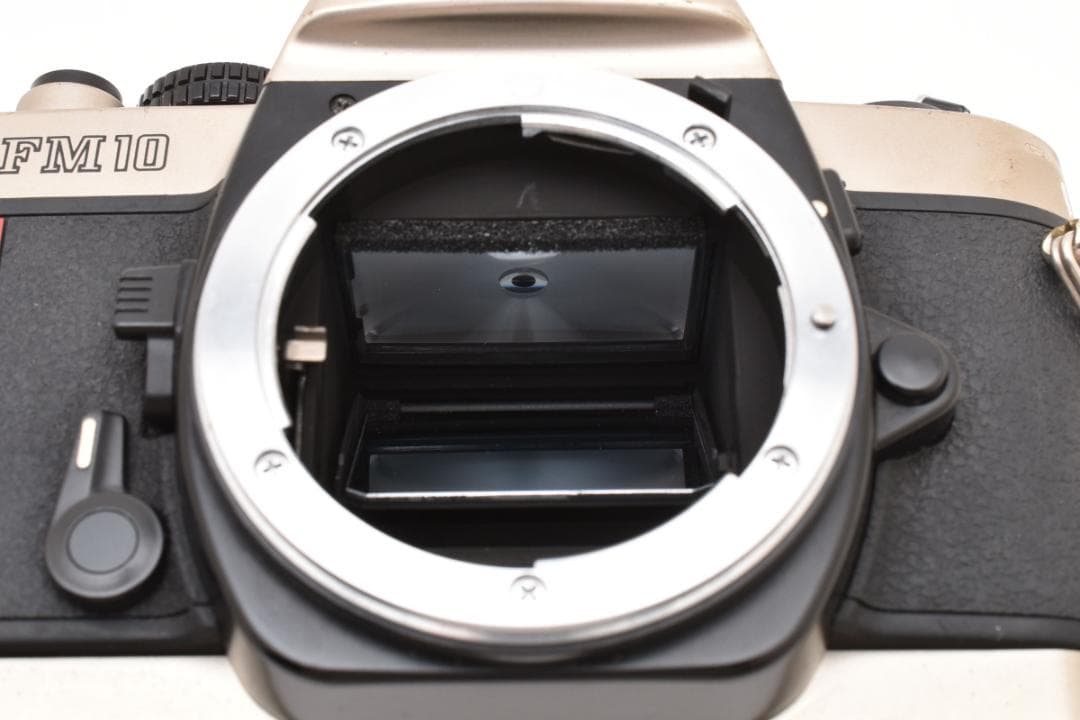 美品 NIKON ニコン FM10 モルト新品交換済 M777