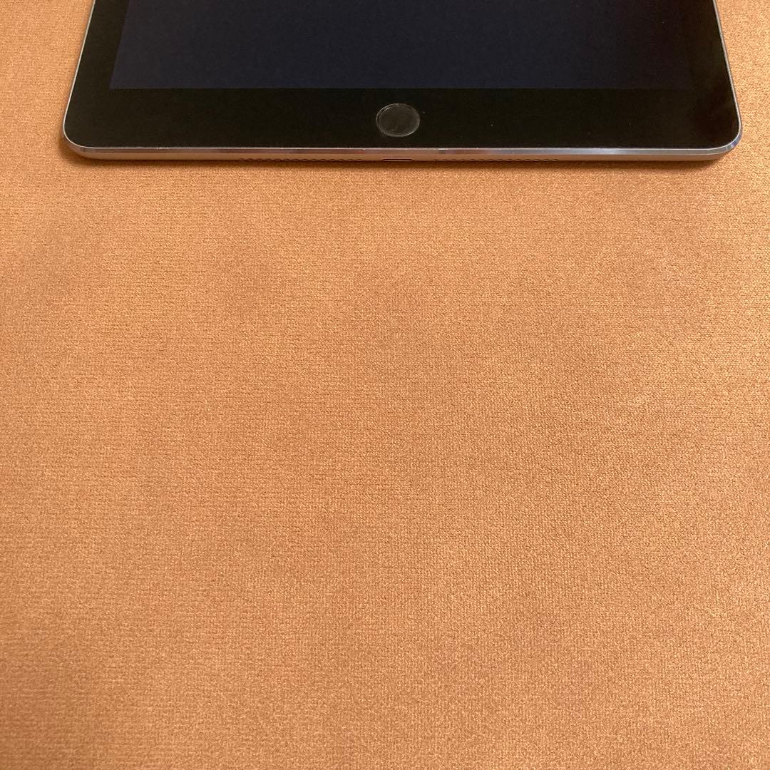 53【早い者勝ち】美品☆電池最良好☆iPadAir2第2世代16GB au☆