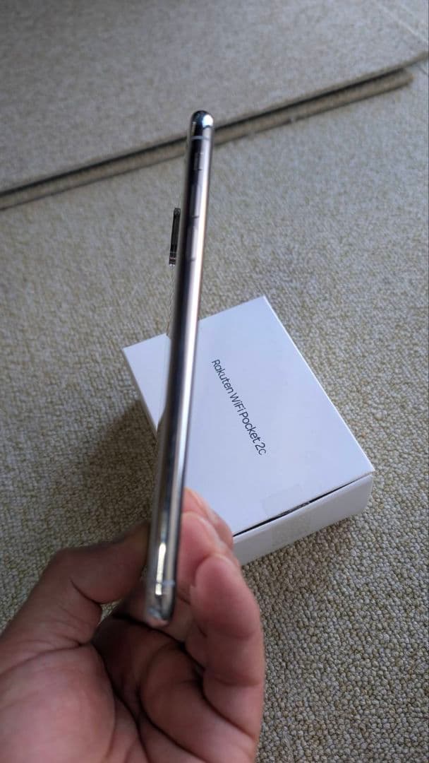 Apple iPhone X シルバー 本体256GB購入前に問い合わせ下さい。