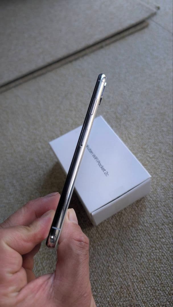 Apple iPhone X シルバー 本体256GB購入前に問い合わせ下さい。