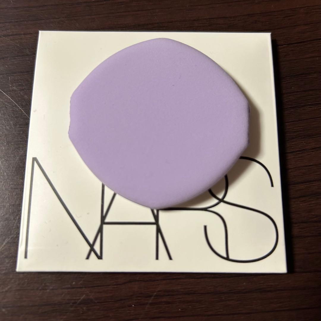 NARS ライトリフレクティングセラムクッションファンデーション　03795