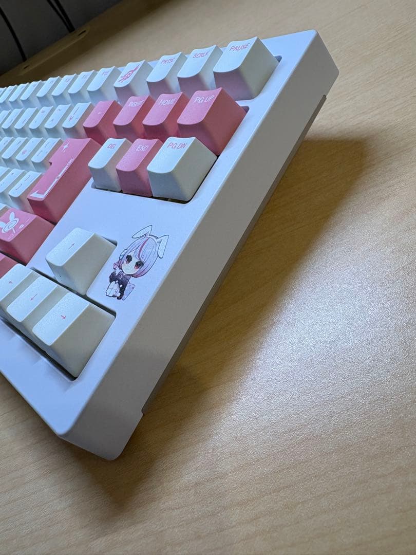 VSPO! GEAR ゲーミングキーボード／兎咲ミミEdition