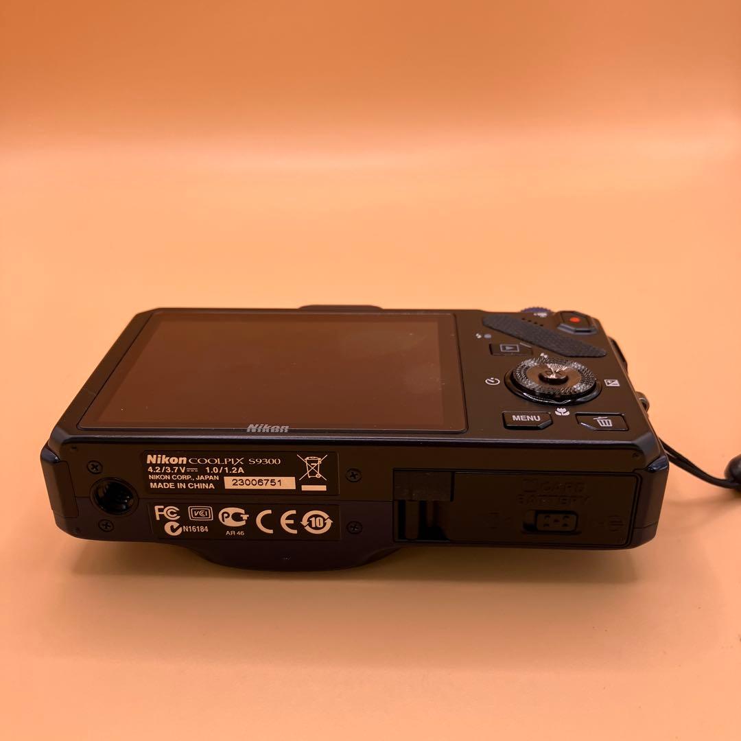 Nikon COOLPIX S9300 デジカメ B253
