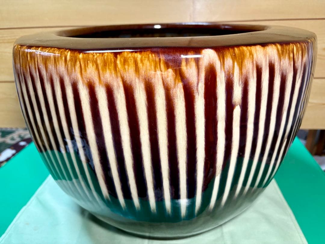 模様入り大火鉢 〔陶器製〕【メダカ鉢、金魚鉢、睡蓮鉢に‼️】