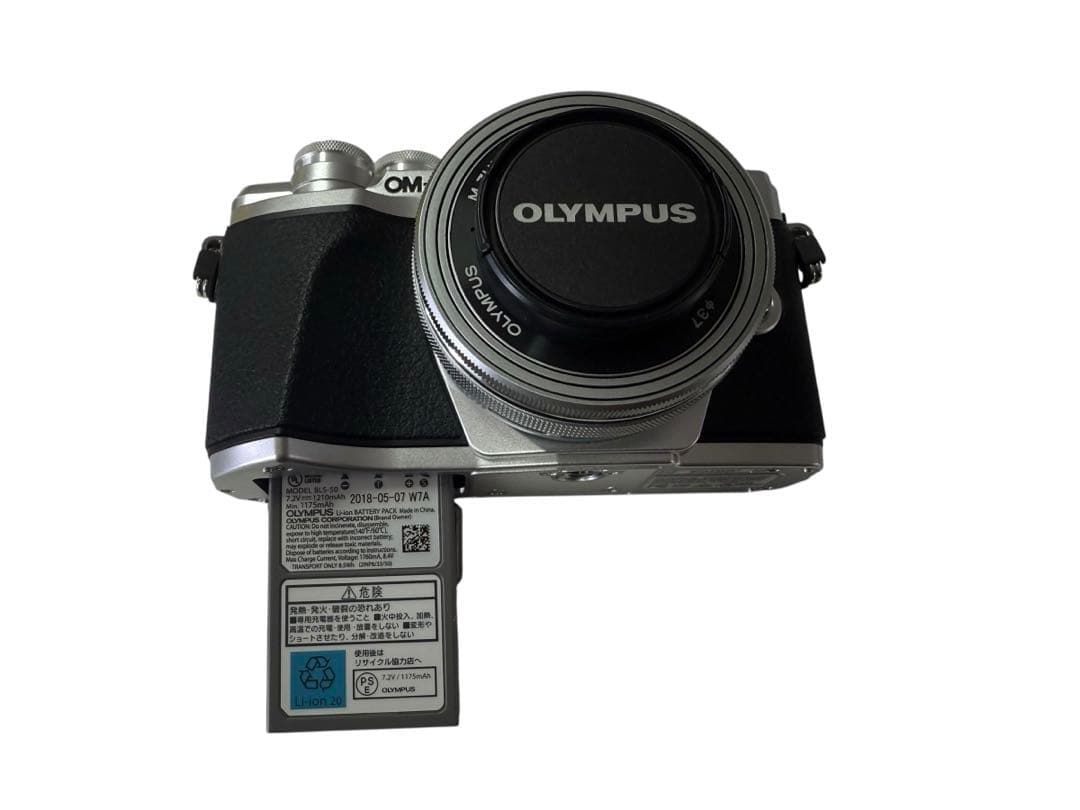 美品 OLYMPUS E-M10 Mark Ⅲ レンズ付き ミラーレス一眼