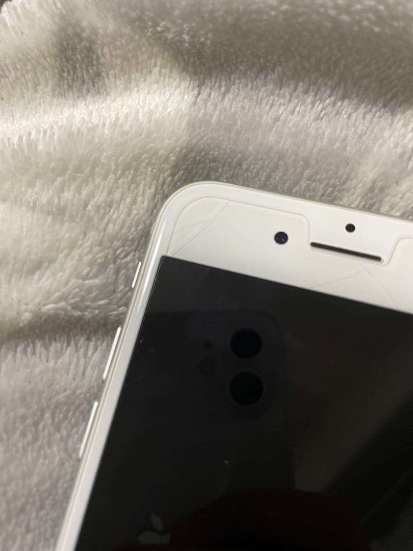 iPhone8 シルバー