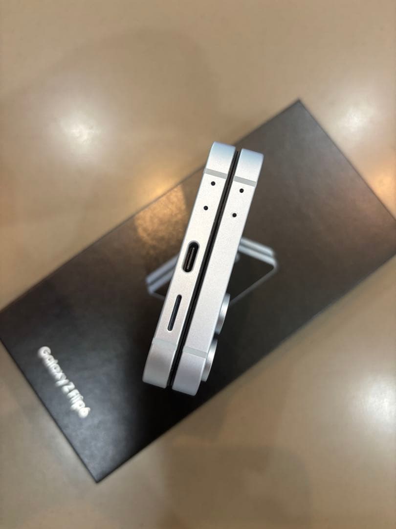 Galaxy Z Flip6 256GB ブルー 国内版 SIMフリー