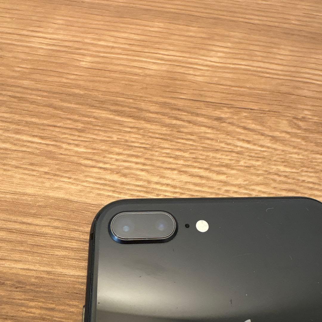 Apple iPhone 8 Plus 64GB スペースグレー