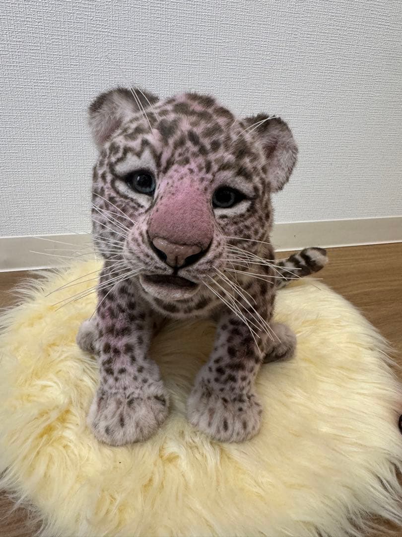海外作家様作　ピンクのヒョウ　アートドール