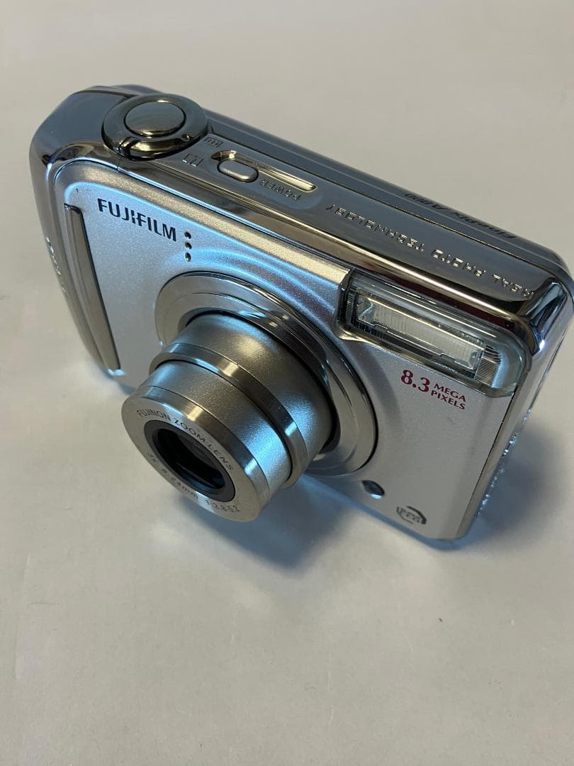 ★★【szillmy--】　小型デジカメ　Finpix A800
