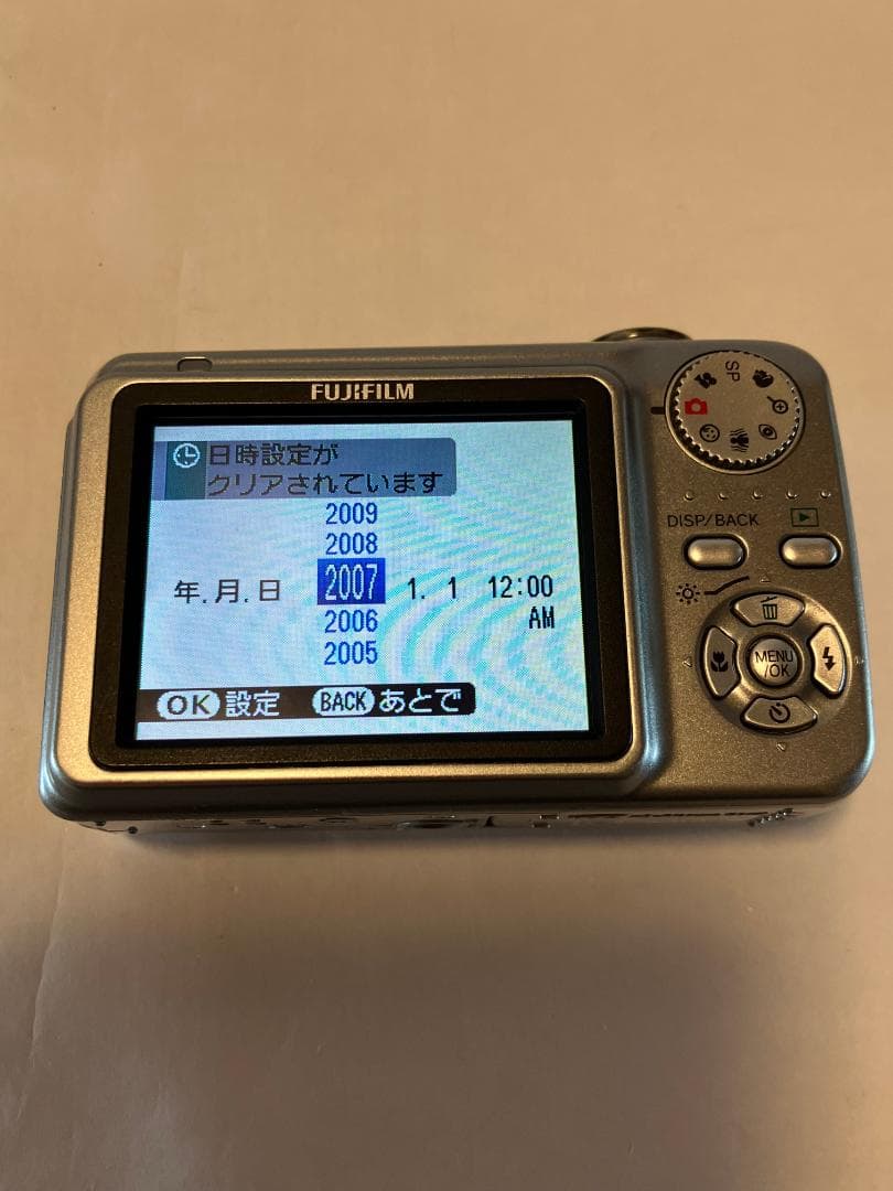 ★★【szillmy--】　小型デジカメ　Finpix A800