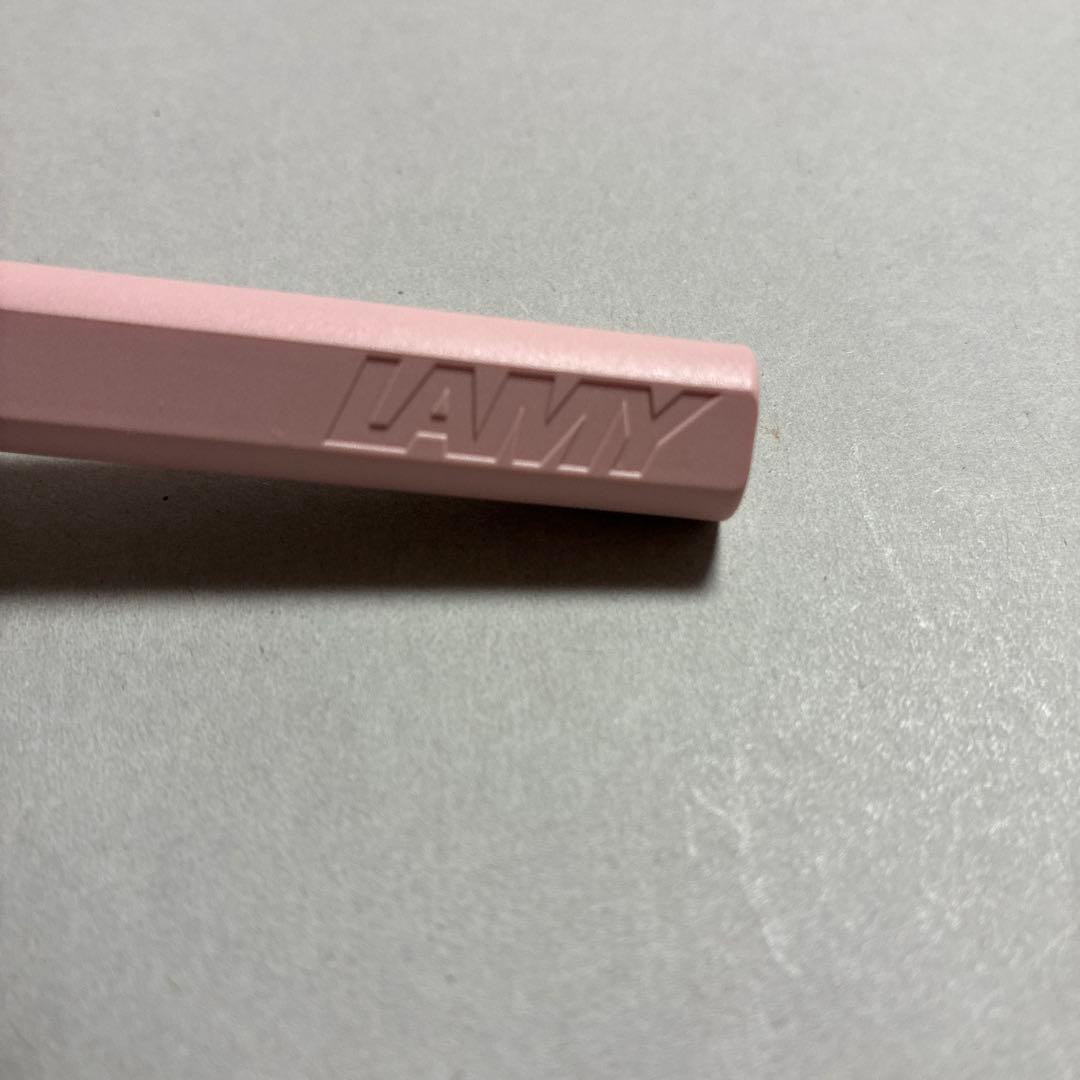 イトヤ限定　LAMY ピンク 万年筆 ゴールドクリップ　漢字ニブ