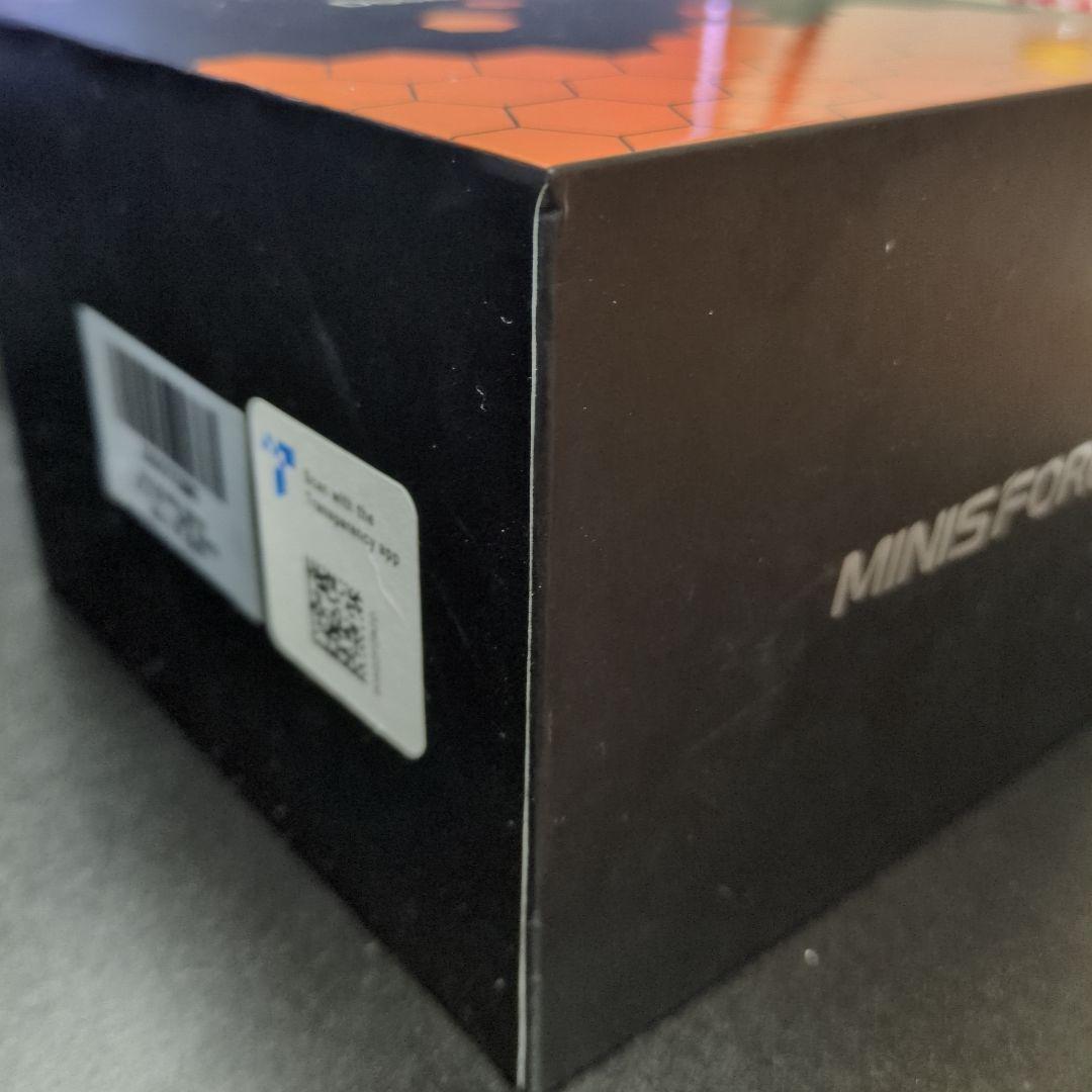 MINISFORUM UM700 ミニPC