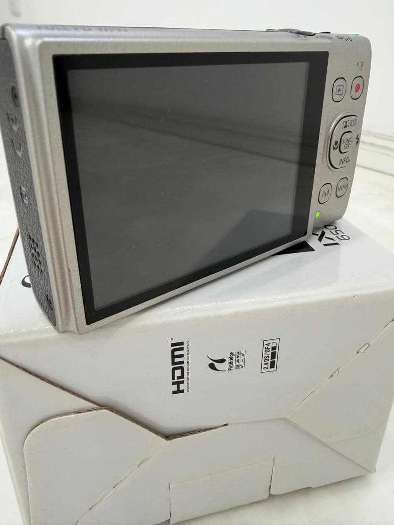 Canon IXY650 デジタルカメラ シルバー