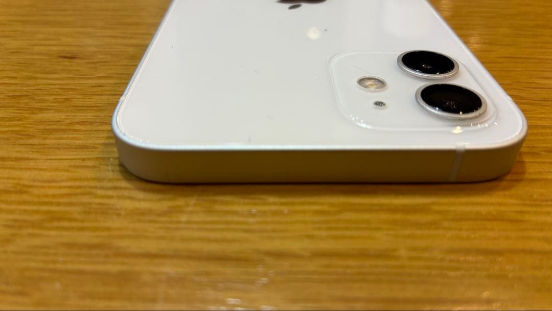 美品 iPhone12本体 128gb 箱付 ホワイト SIMフリー