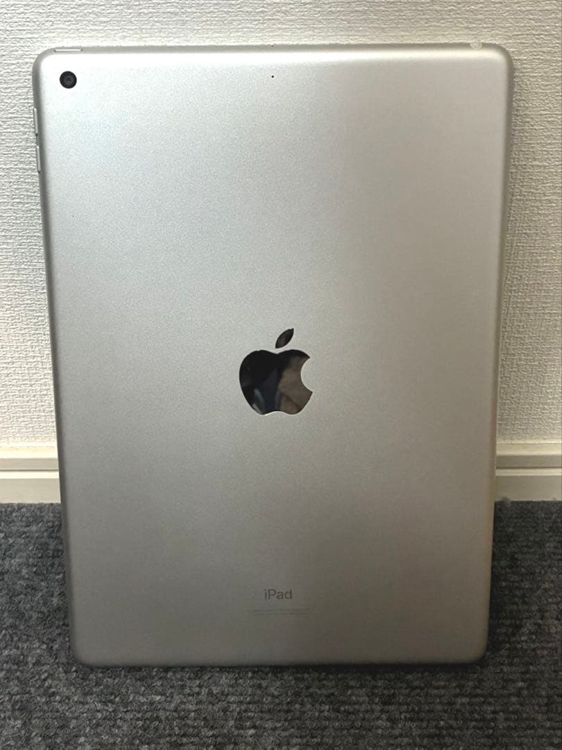 iPad 第9世代 64GB Wi-Fi（バッテリー最大容量 89％）