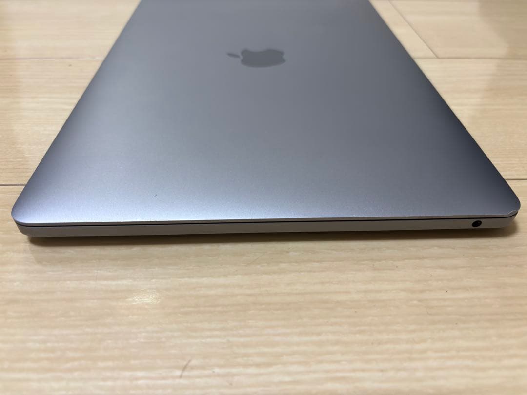MacBook Pro M1 13インチ / メモリ8GB / SSD256GB