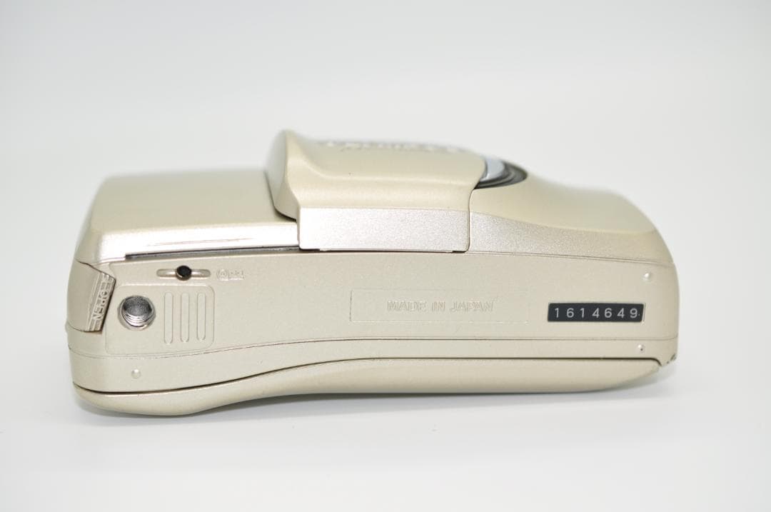 完動品　OLYMPUS ZOOM 105 コンパクト フィルムカメラ