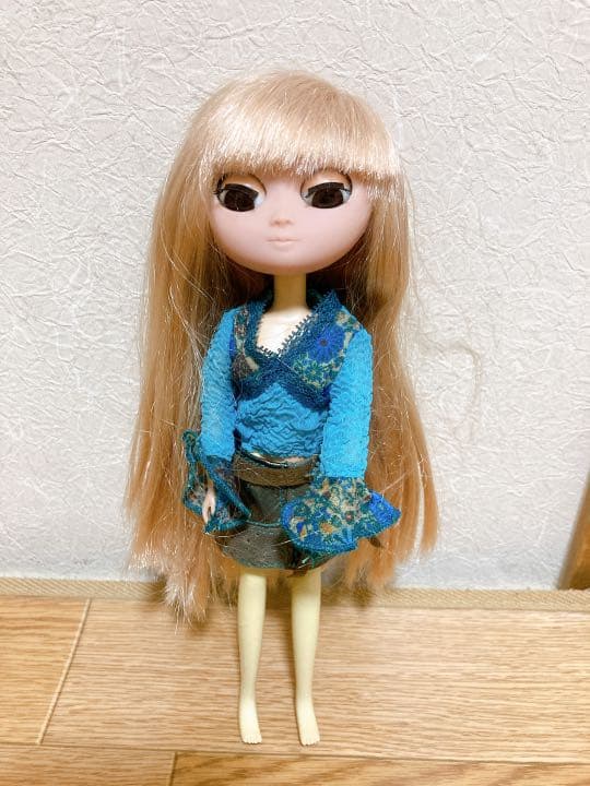 ウナunaドール