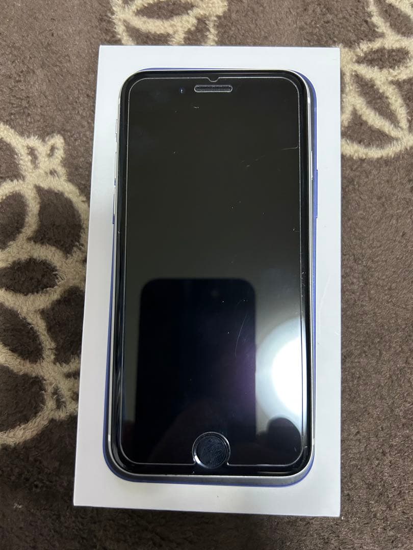 Apple iPhone SE (第2世代) ホワイト