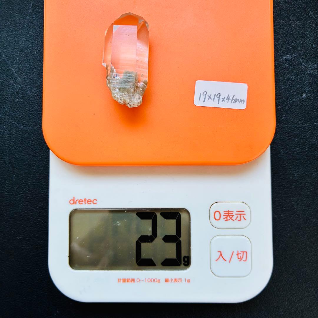 インド産 極上氷ヒマラヤ水晶 グリーンクロライト＆黒針入り 希少なグリーン内包