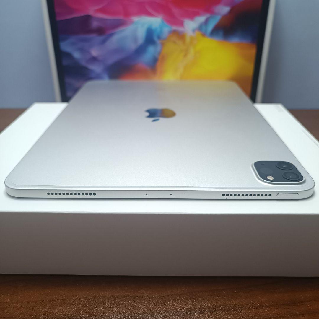 (美品) iPad Pro 11インチ 第2世代 128GB、Keyboard