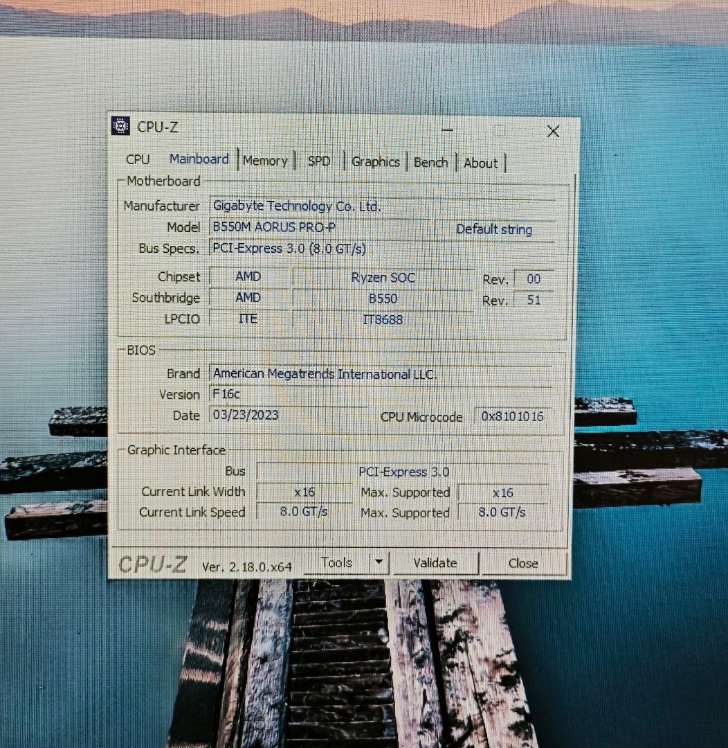 GIGABYTE B550M AORUS PRO-P マザーボード