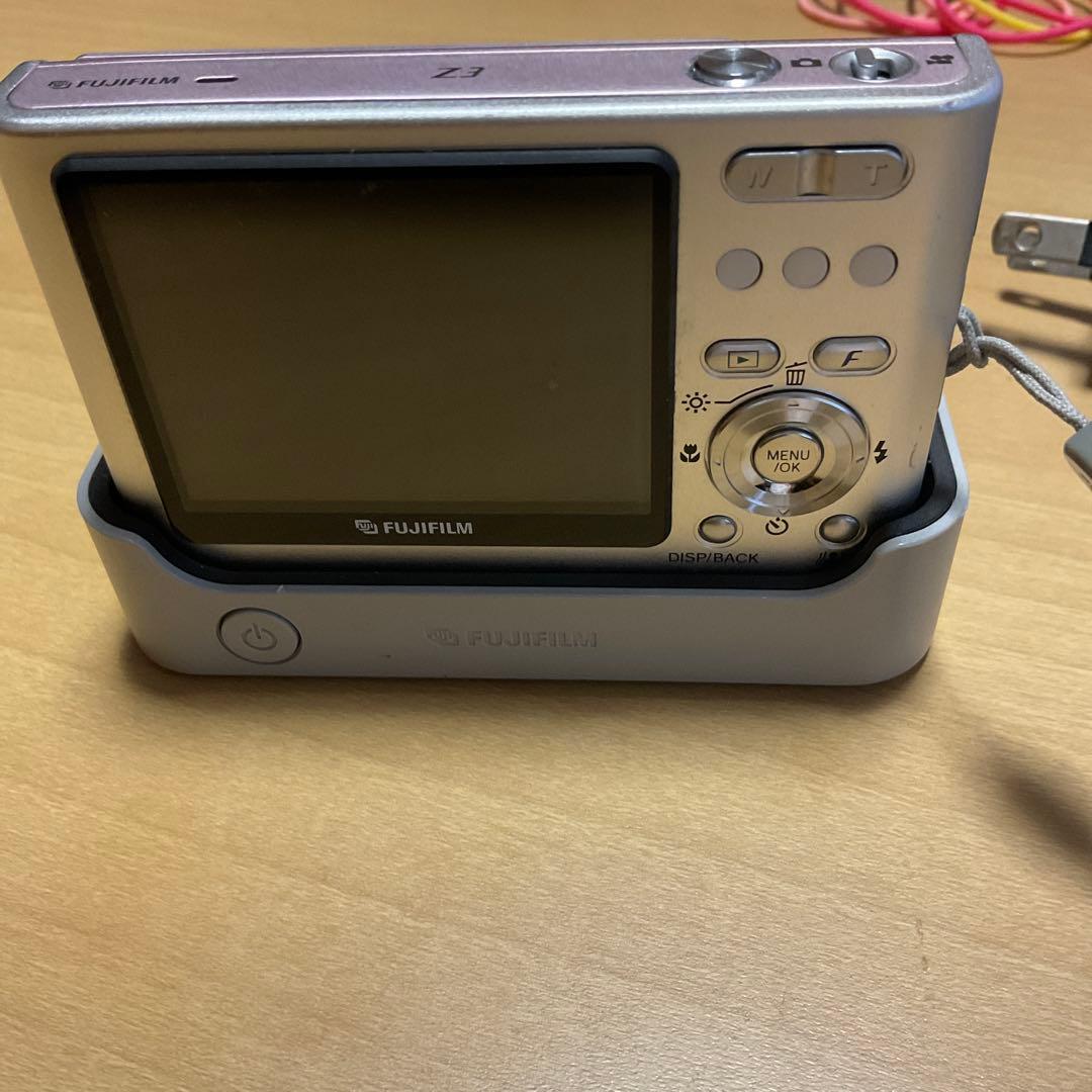 FUJIFILM FINEPIX Z3　ピンク　充電器付き