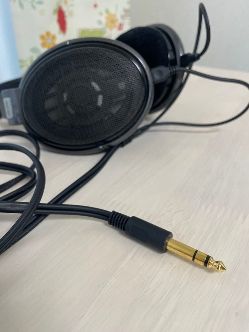 ゼンハイザー HD650 開放型有線ヘッドホン 着脱式ケーブル・イヤーパッド新品