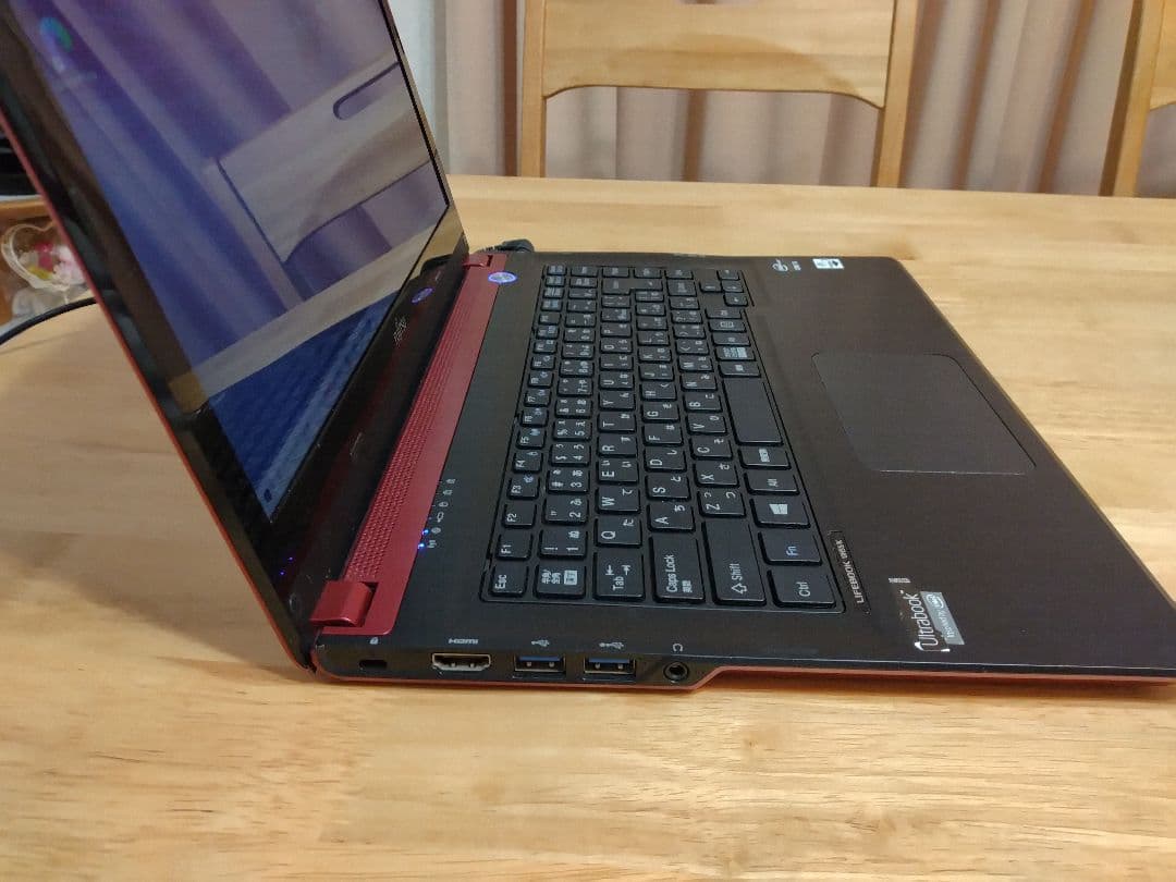 処分価格☆富士通 UH55/K i3-3277U 4GB SSD128