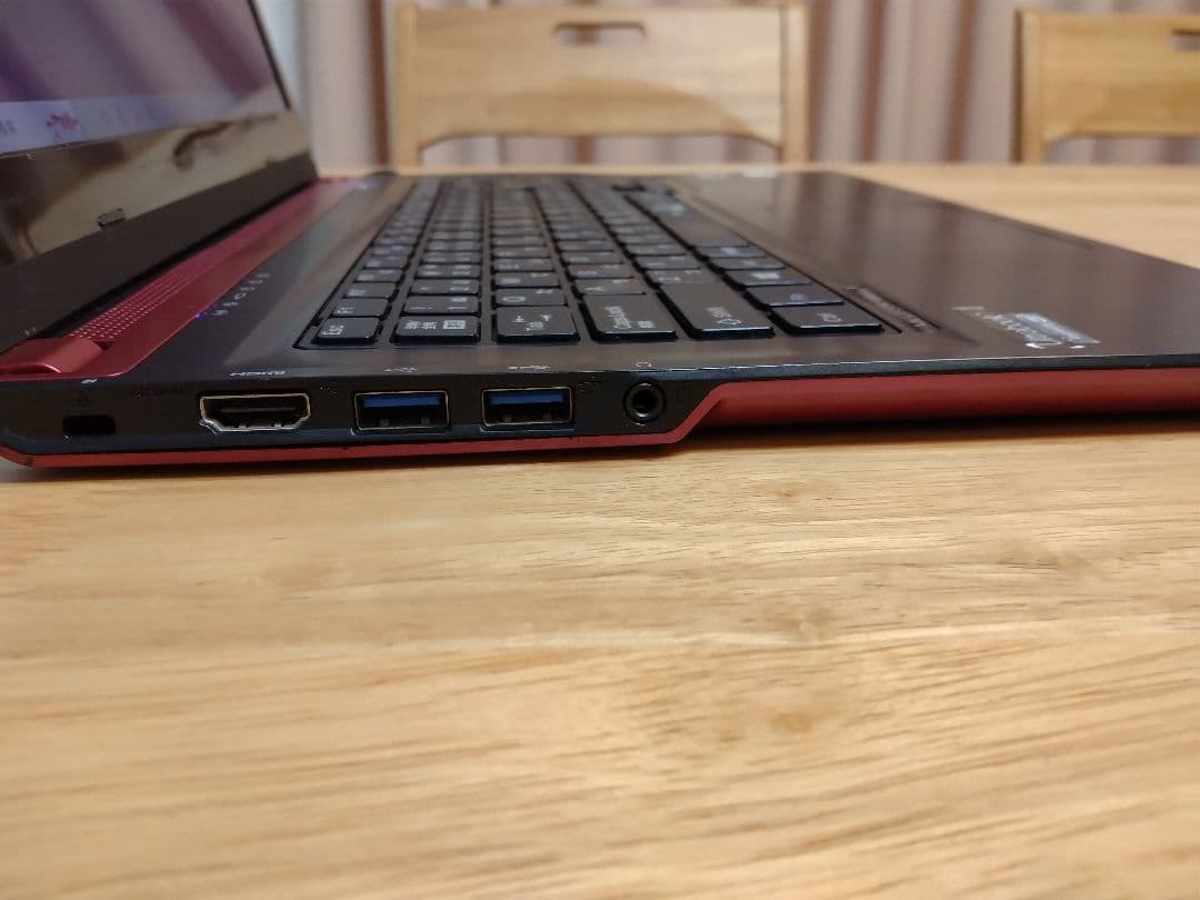処分価格☆富士通 UH55/K i3-3277U 4GB SSD128