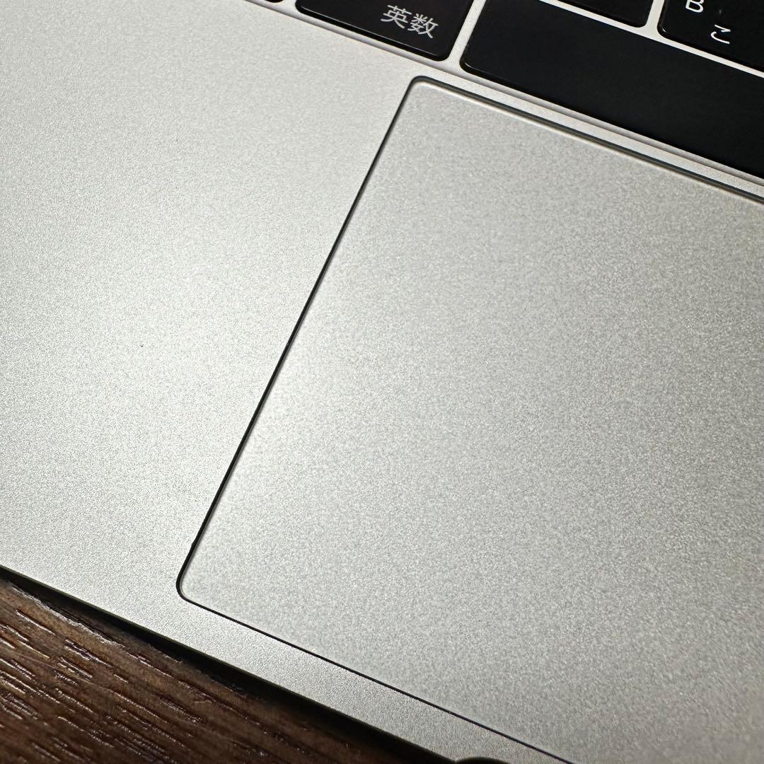 MacBook本体（Retina, 12インチ,8GB, 2017年モデル）