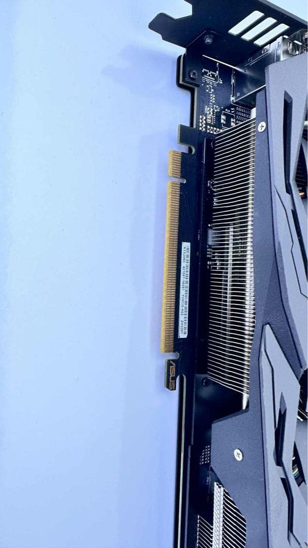 【セール】ASUSGeForce ROG-RTX2060-O6G-GAMING