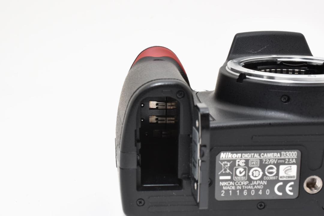 美品 ニコン D3000 10.2MP DSLR カメラ本体 #2806142