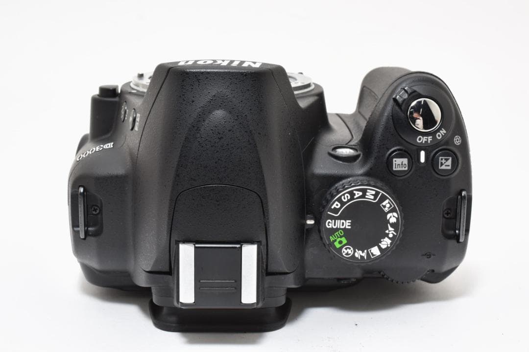 美品 ニコン D3000 10.2MP DSLR カメラ本体 #2806142