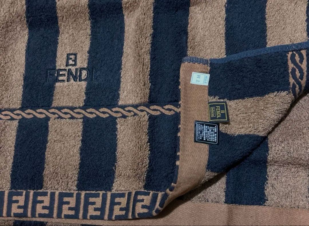 FENDI❤︎バスタオル