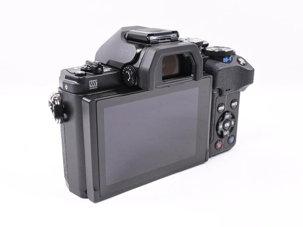 オリンパス OM-D E-M10 Mark IV ダブルズームキット S数378