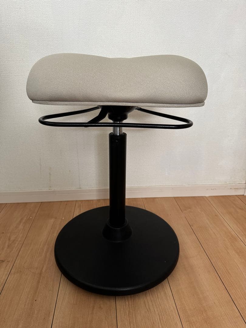 【美品】姿勢矯正チェア 姿勢サポート 回転式 昇降可 デスクワーク　椅子