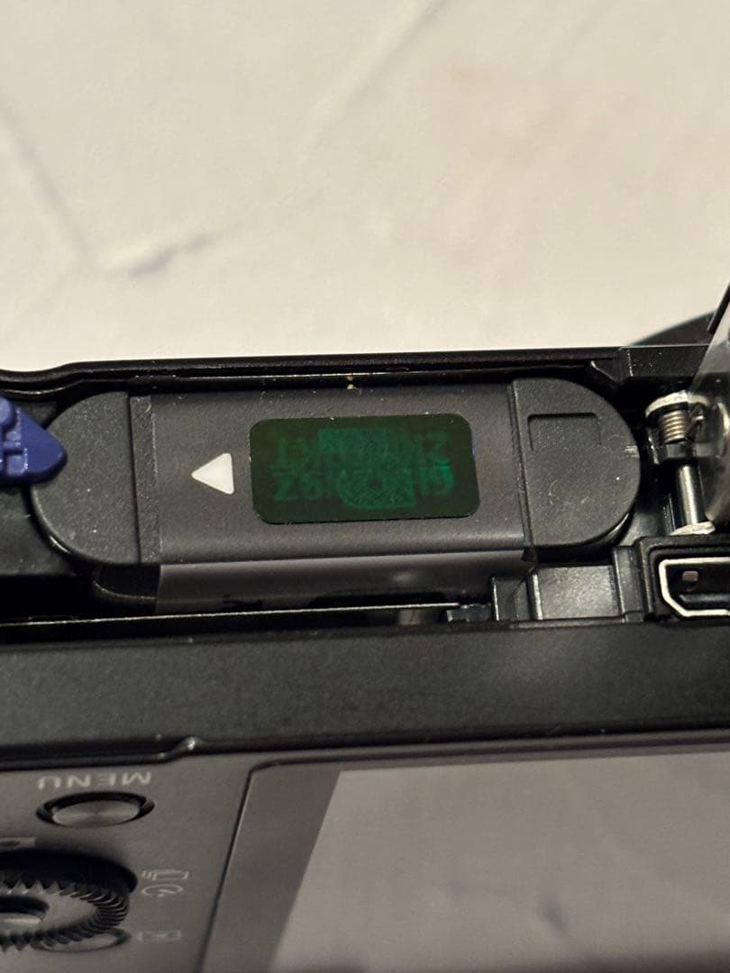 SONY デジタルカメラ 充電器お付けします。動作確認済み。