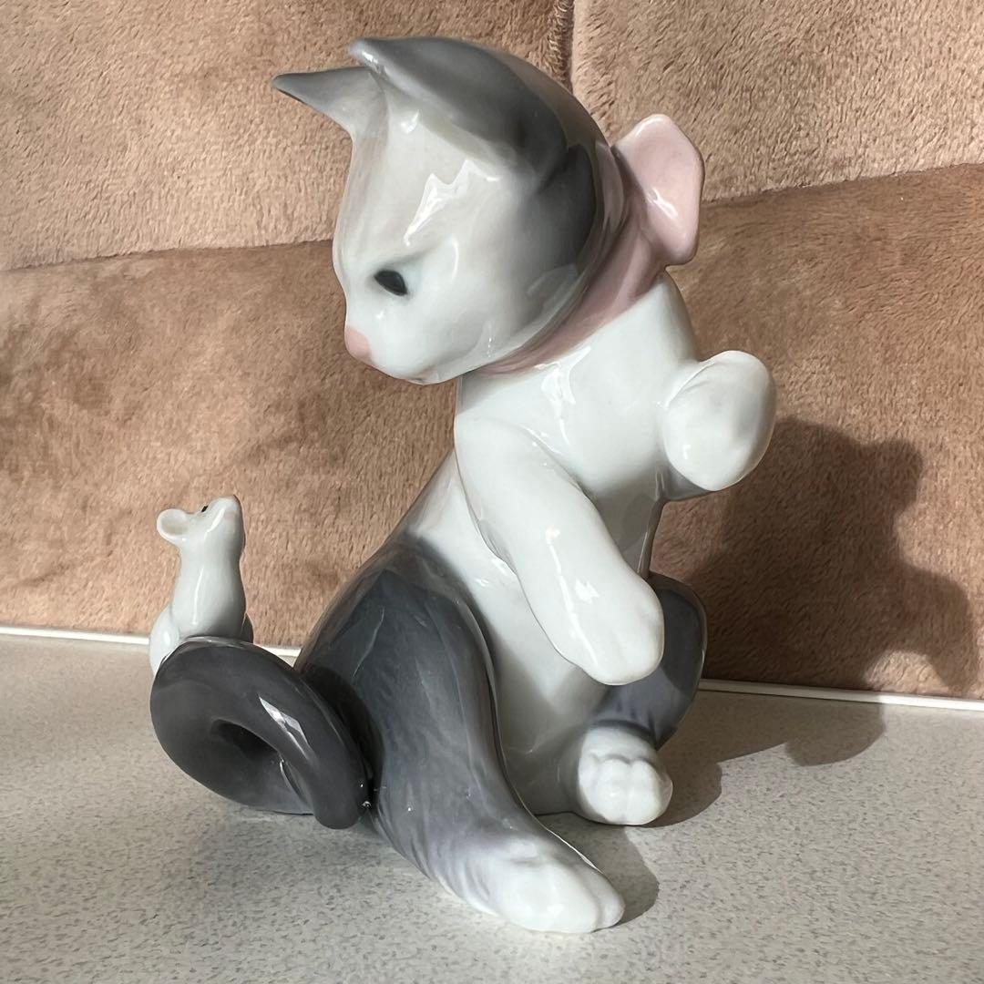 LLADRO リヤドロ 驚いた仔猫ちゃん