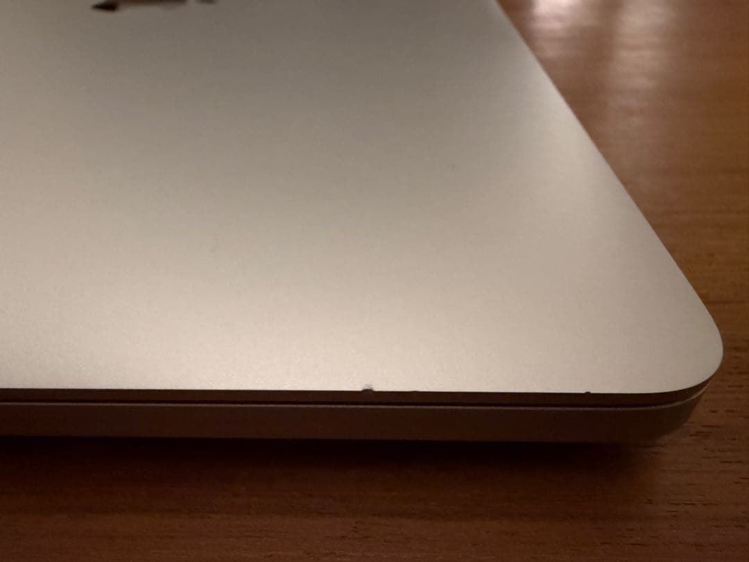 MacBook本体 MacBookPro 13in 2020 4Thunderbolt 3Ports