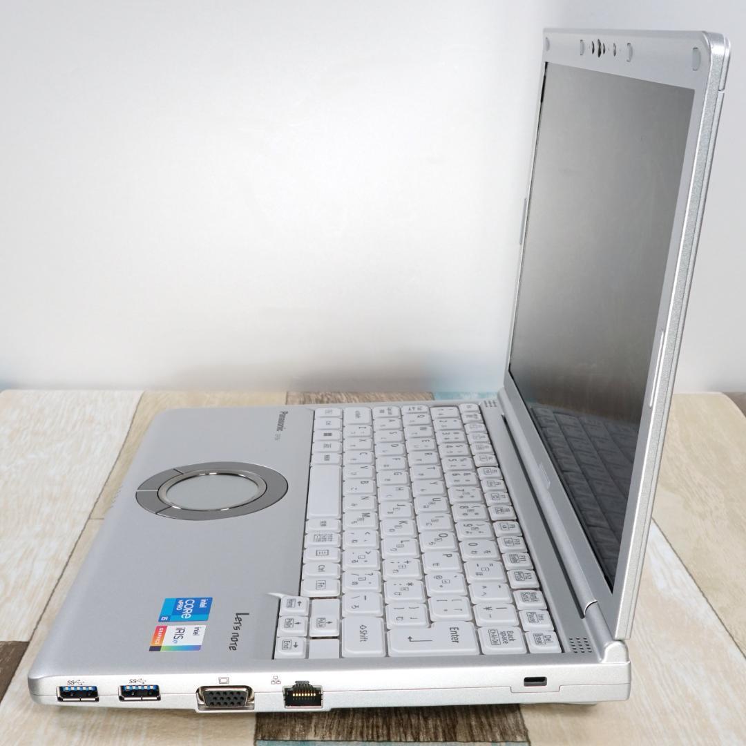 超高速大容量新品ＳＳＤ１ＴＢ搭載✨累積使用４０時間！✨１１世代ｉ５に大容量メモリ