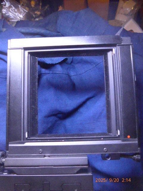 Sinar P2／4x5の後フレームです。大判カメラの名品　比較的綺麗です