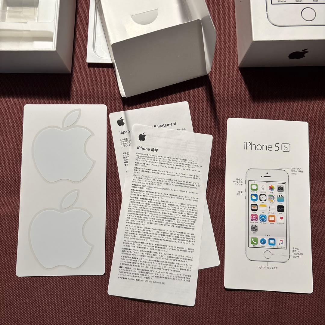 【コレクター向け】iPhone5s 16GB ほぼ未使用品 充放電回数17回