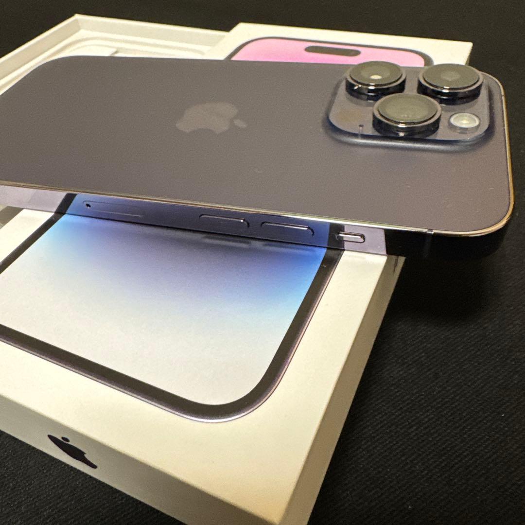 やす iPhone 14 Pro ディープパープル