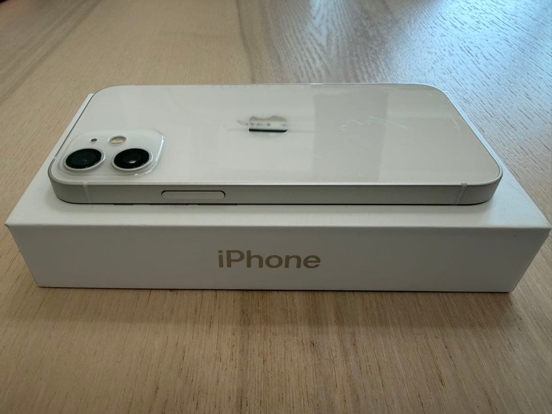 Apple iPhone 12 mini 128GB ホワイト　ケース付き